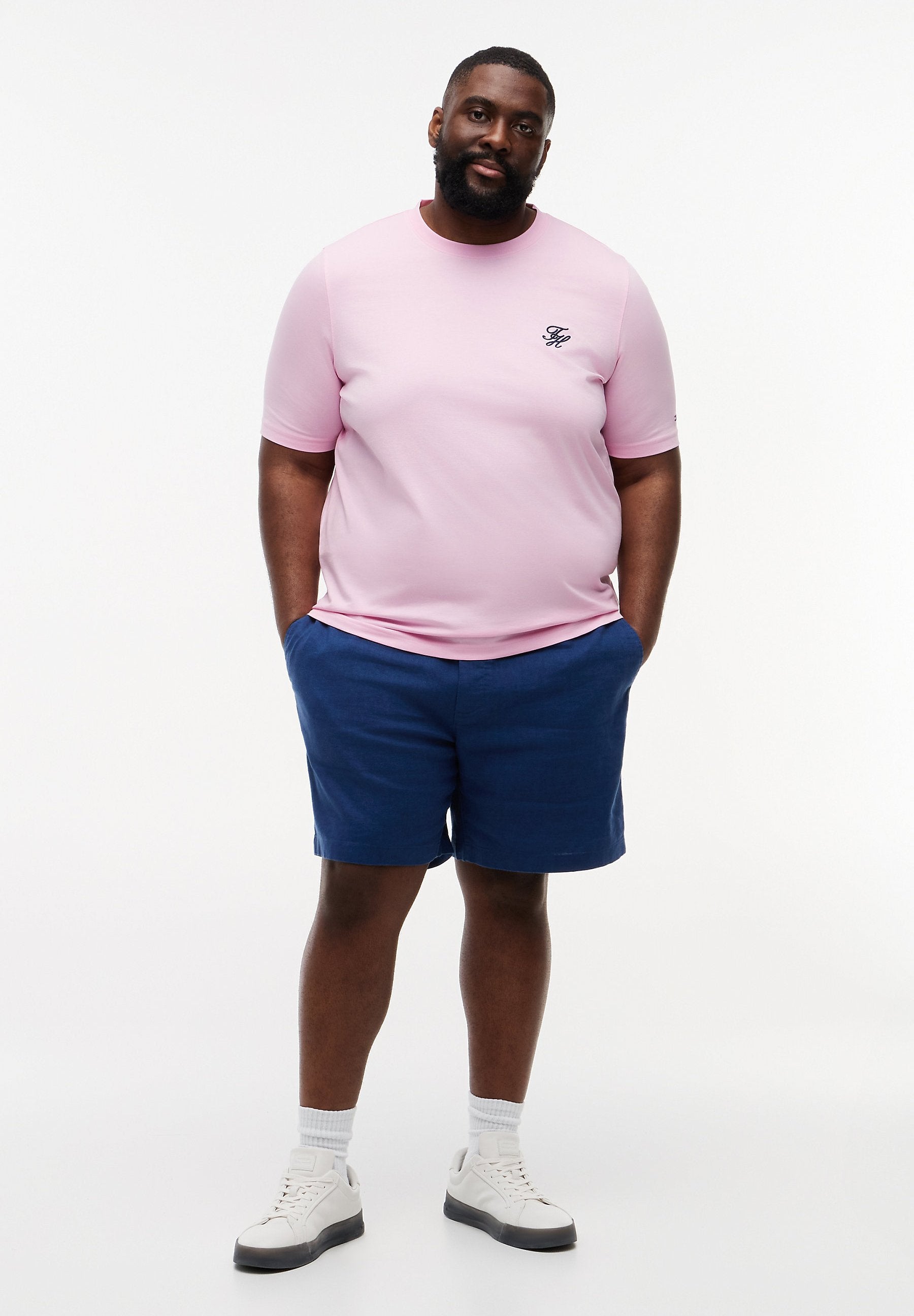 PLUS DOVER LINEN BLEND 8" INSEAM CHINO SHORTS Media 2