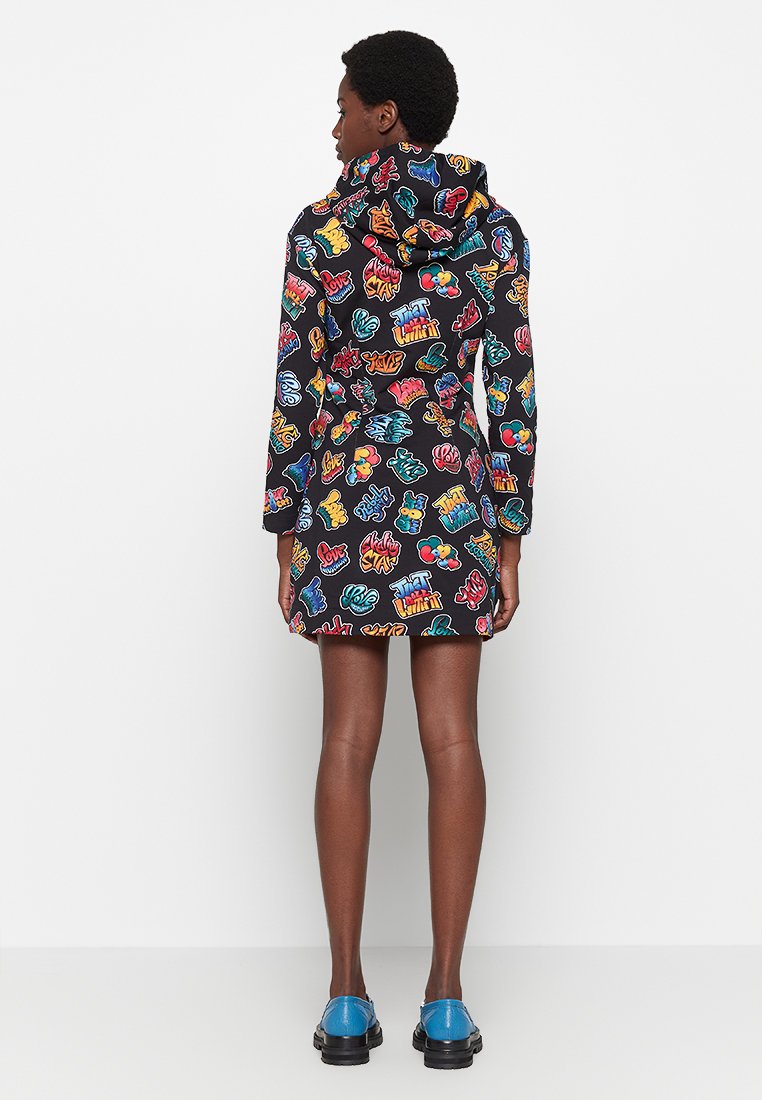 Love Moschino