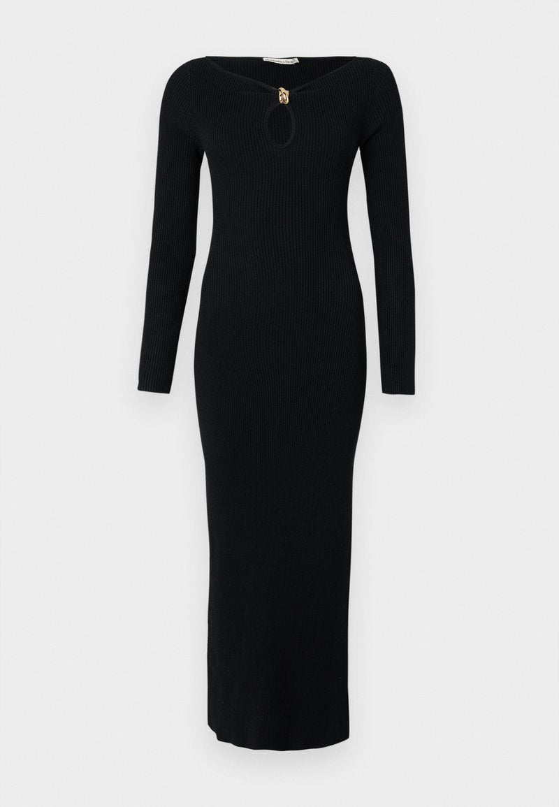 Langes schwarzes geripptes Kleid mit langen Ärmeln, einem Schlüssellochausschnitt und goldenen Details. Eng anliegendes Design mit gerader Silhouette.