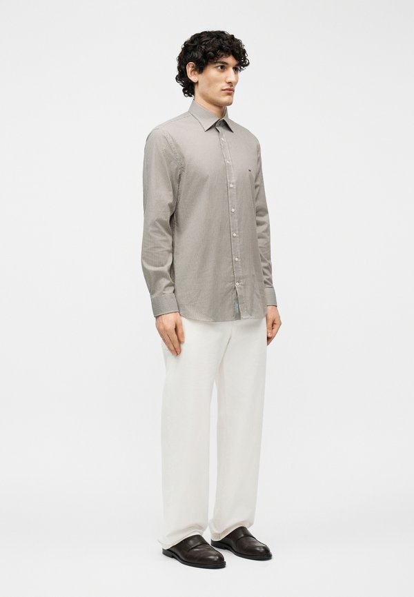 Michael Kors MODERN FIT