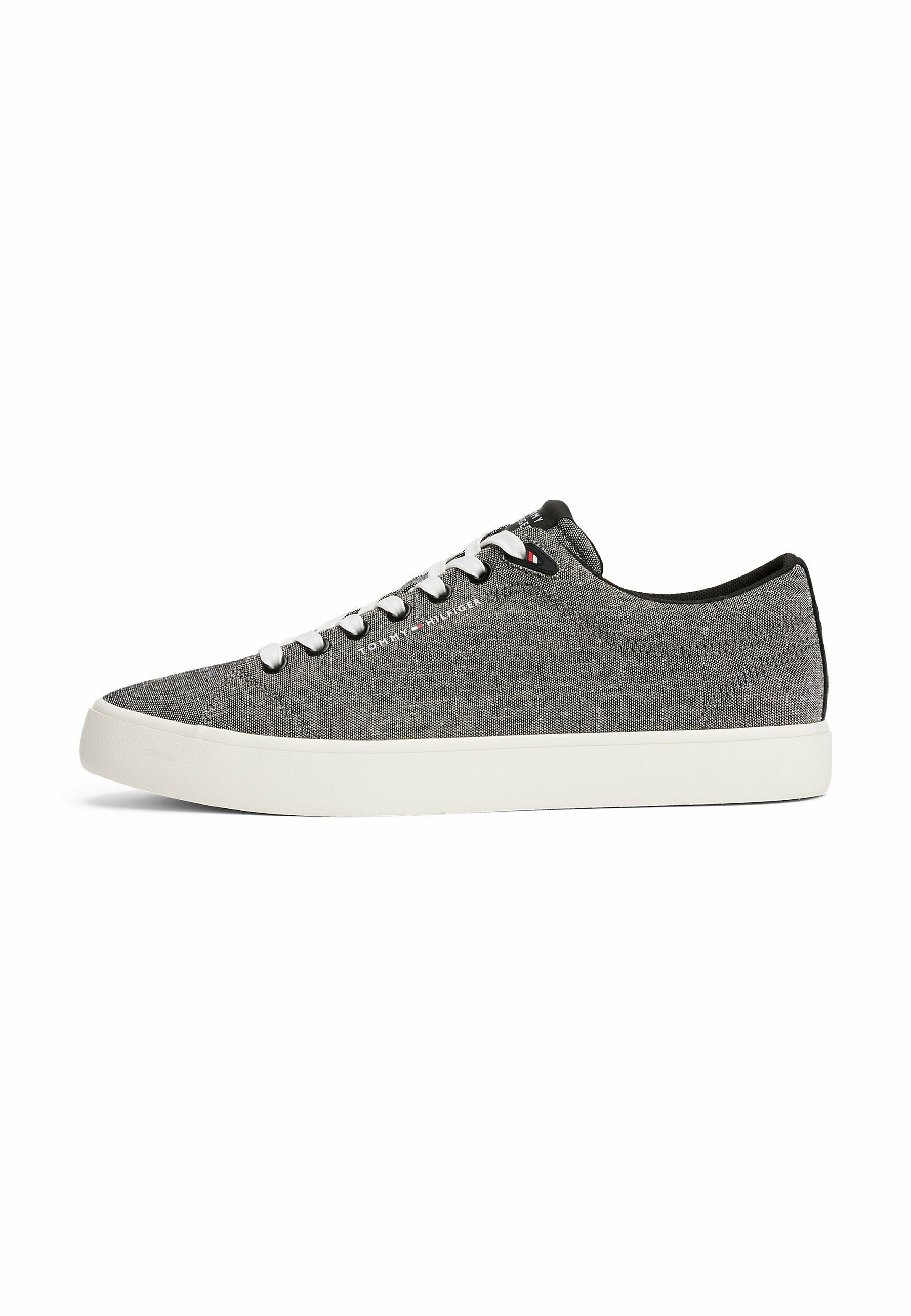  VULC CORE CHAMBRAY Media 1