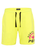Neon-gelbe Shorts mit schwarzem Kordelzug, die auf der linken Seite ein pinkes Stern-Logo und den Text "SURFRIDE" zeigen; aus weichem, leichtem Stoff.