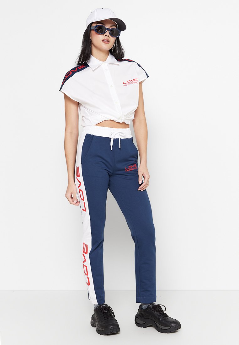 Love Moschino