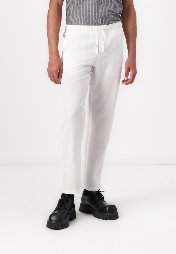 Jack & Jones Joggers Relaxed Fit - Tracksuit bottoms - white