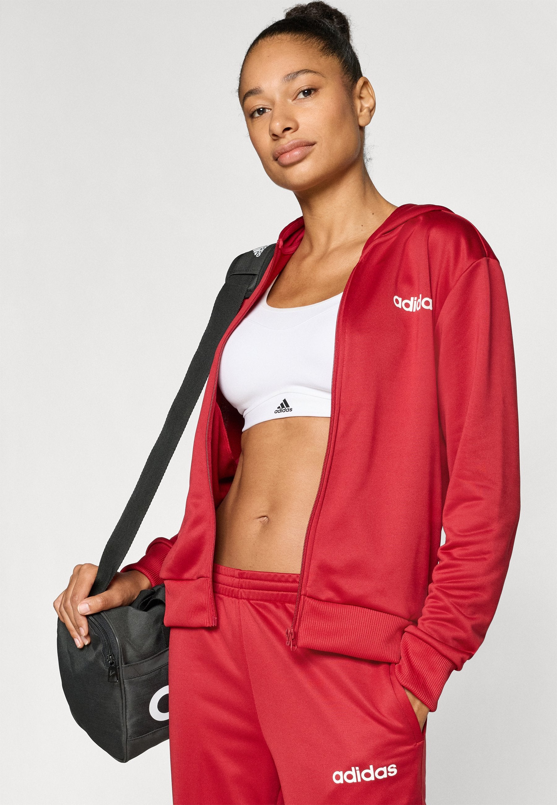 adidas Sportswear ESSENTIALS LINEAR