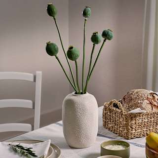 Vase aus Keramik, raue Optik, offwhite (12x19,5 cm) dm home