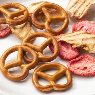 Kindersnack Brezeln & Fruchtchips, ab 3 Jahren  dmBio