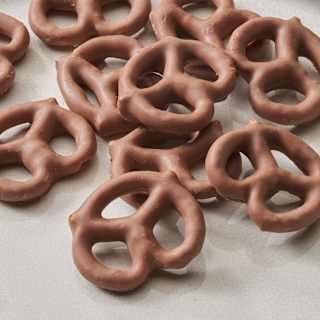 Mini Schoko-Brezeln, glutenfrei dmBio