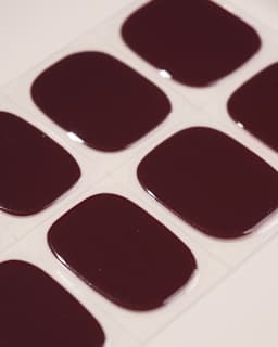 UV Gel Nagelfolien, Gel Strips Pediküre Plum Purple  Doonails