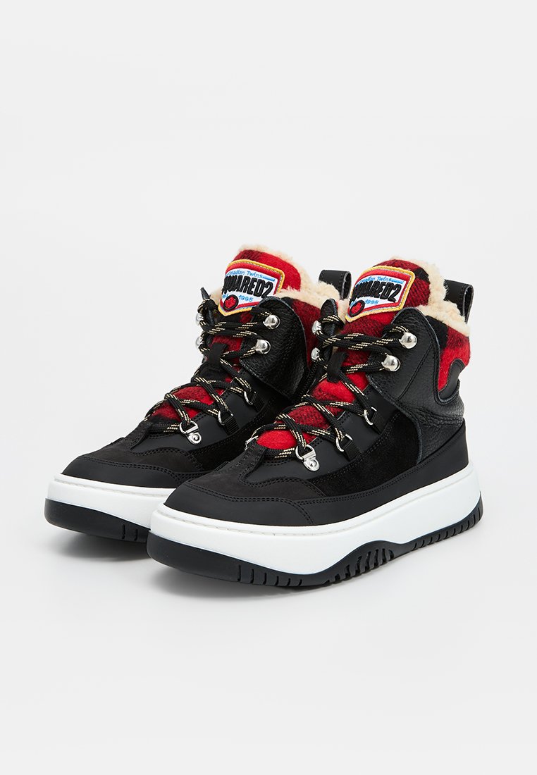 Dsquared2