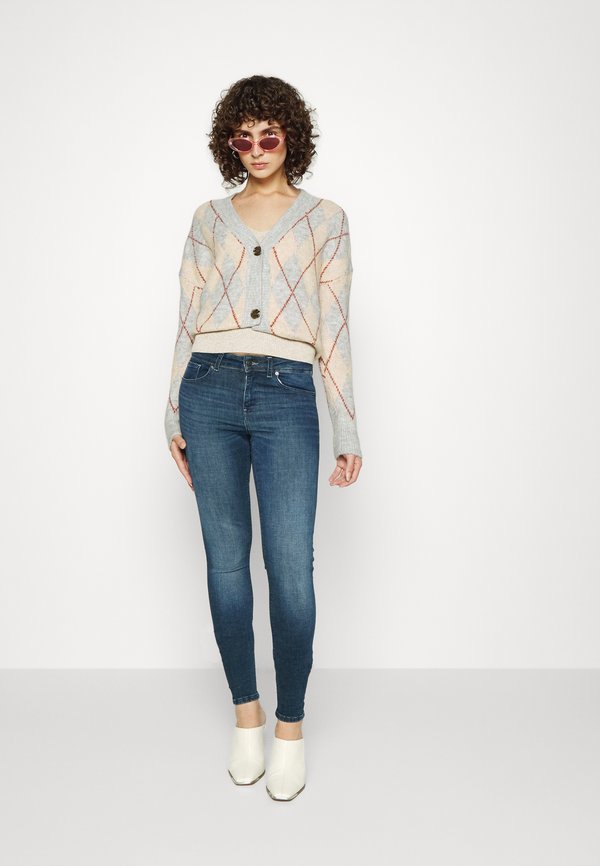 Vero Moda Tall VMLUX