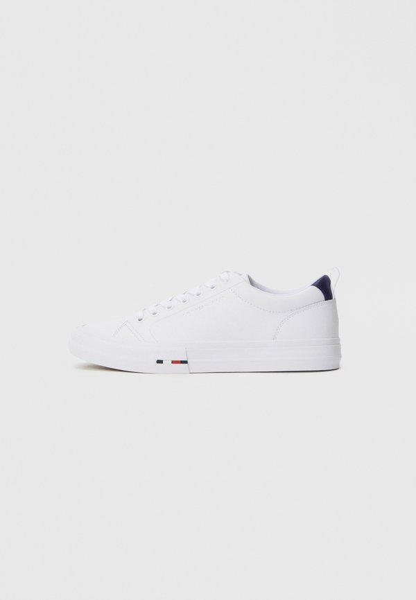 Tommy Hilfiger CONTRAST MIDSOLE DEBOSSED LEATHER TRAINERS - Trainers - white
