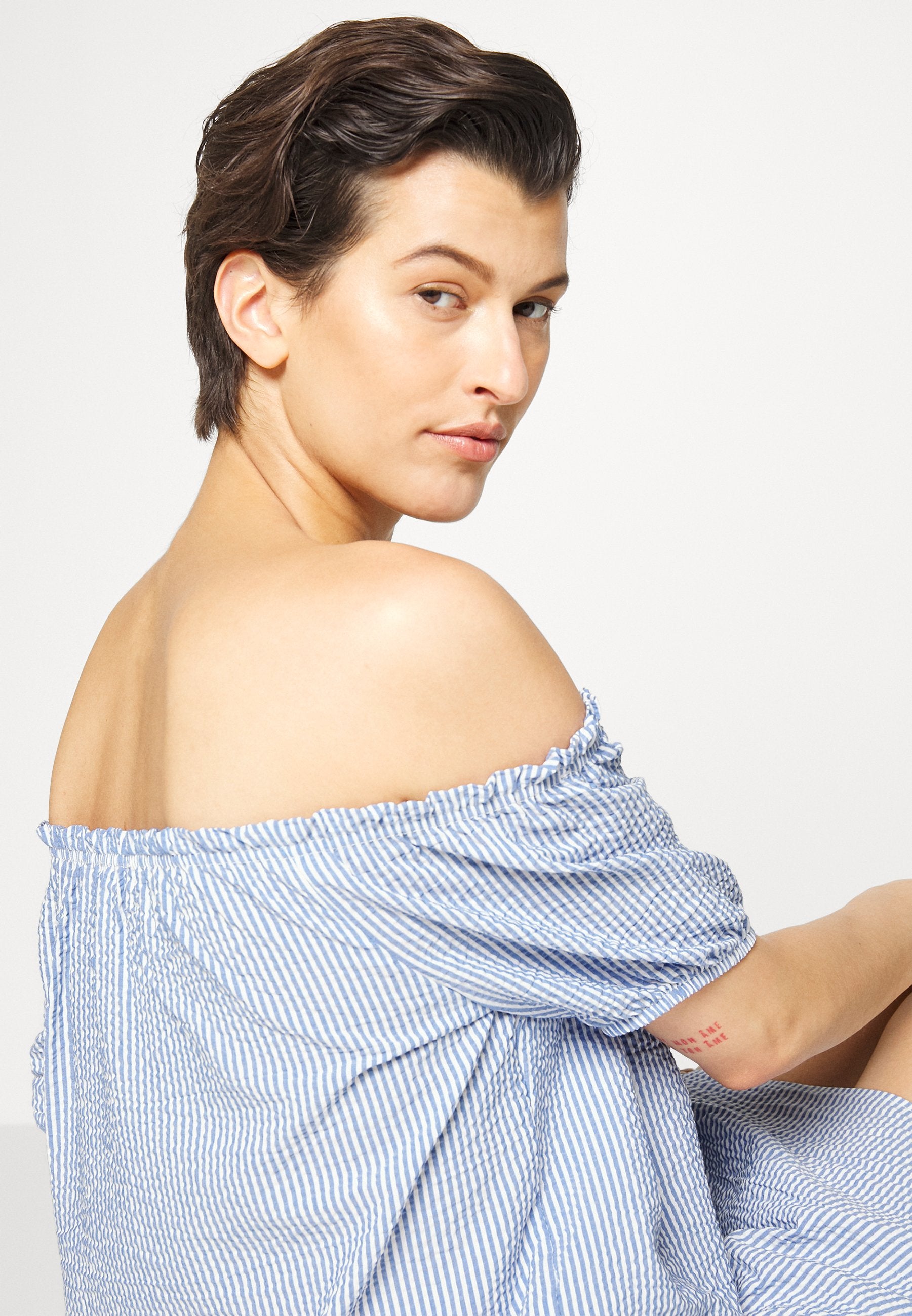 ONLCASSIE OFF SHOULDER DRESSWVN Media 5