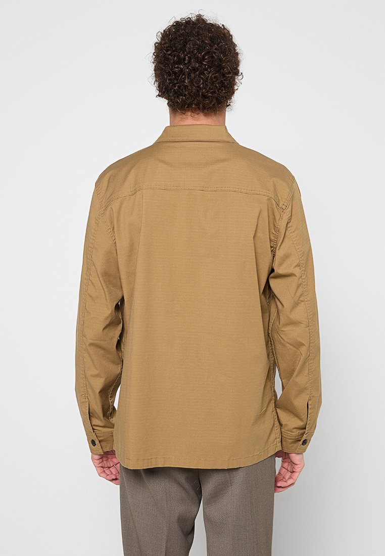 RELAXED FIT Media 3