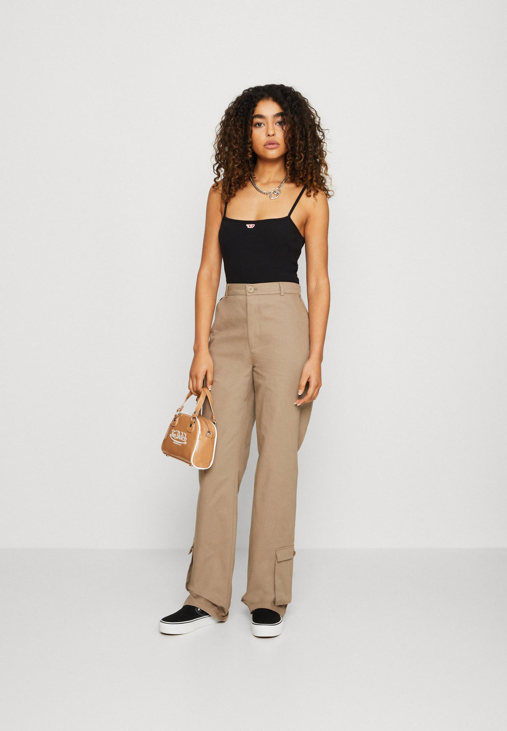 Nicki Studios STRAIGHT POCKET PANTS
