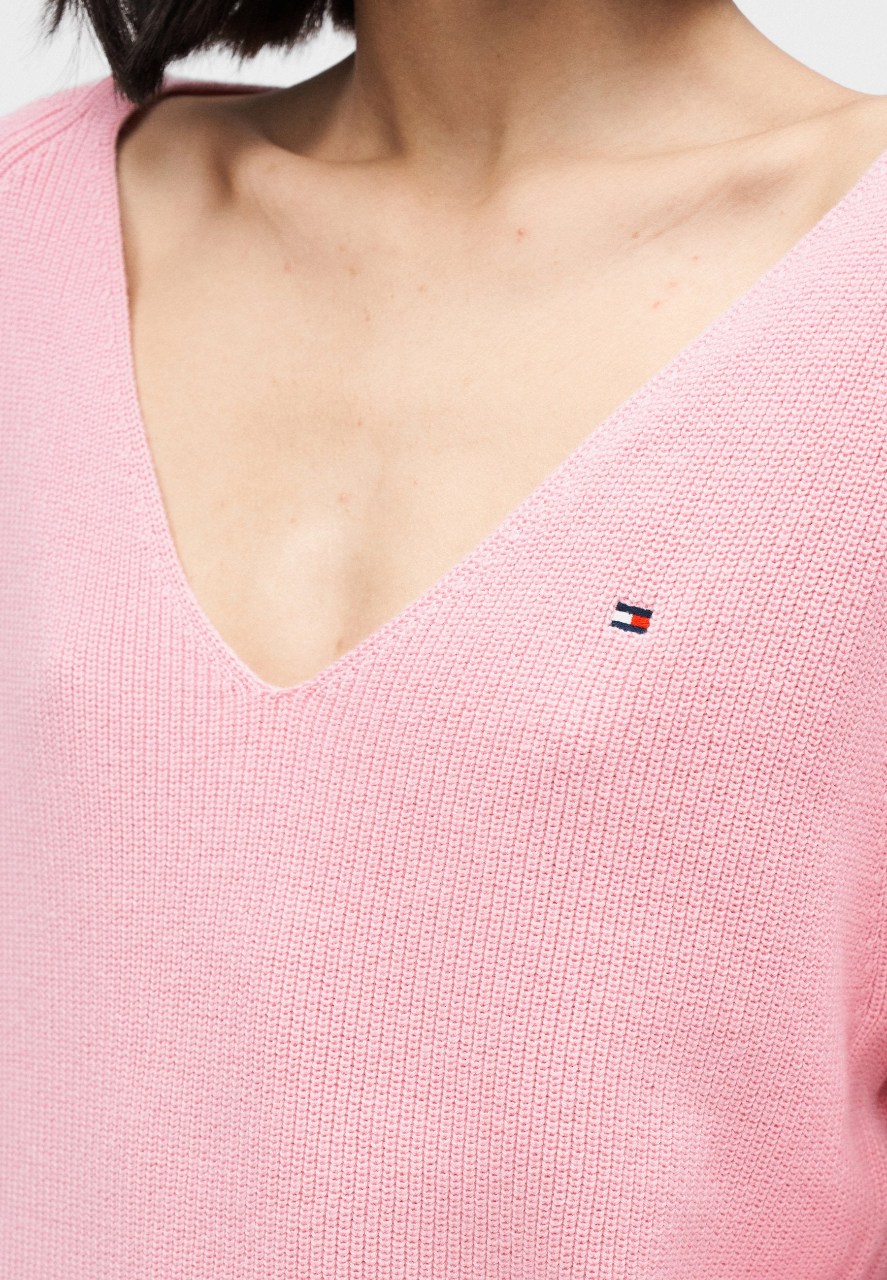 CARDI STITCH Media 6