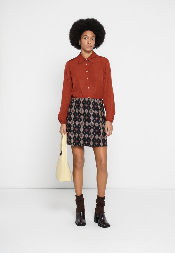 Apricot SKIRT