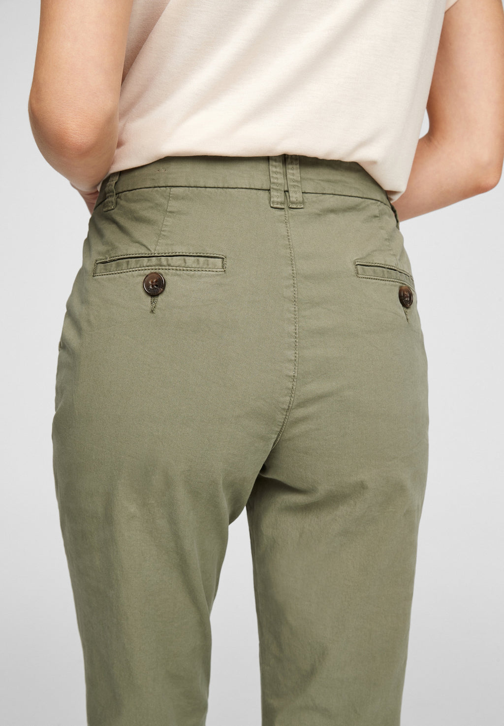 s.Oliver Chino Media 6