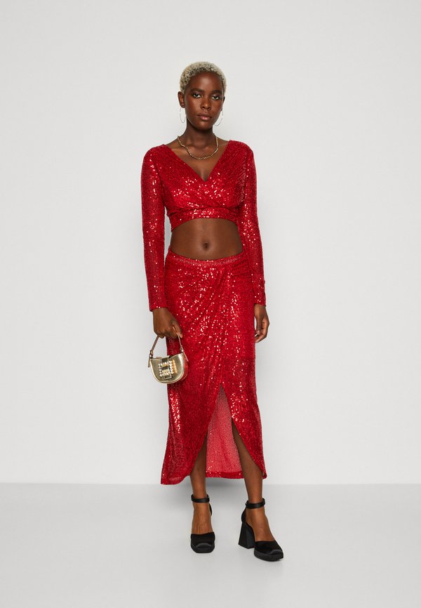 WAL G. PARTY SEQUIN DARLING TOP