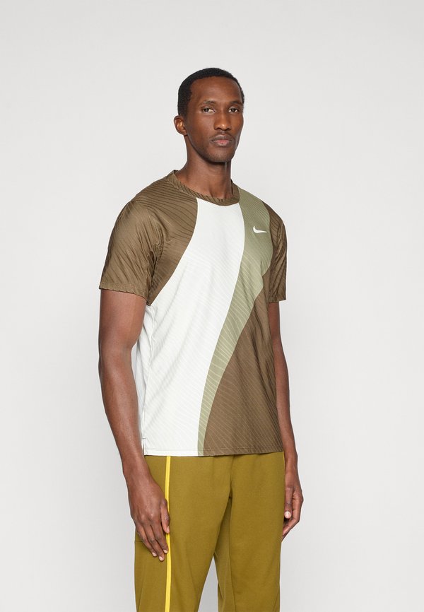 Nike Performance NIKECOURT ADVANTAGE SLAM TOP