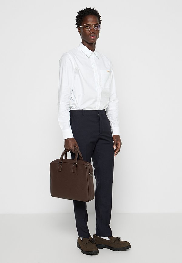 Calvin Klein SLIM FIT