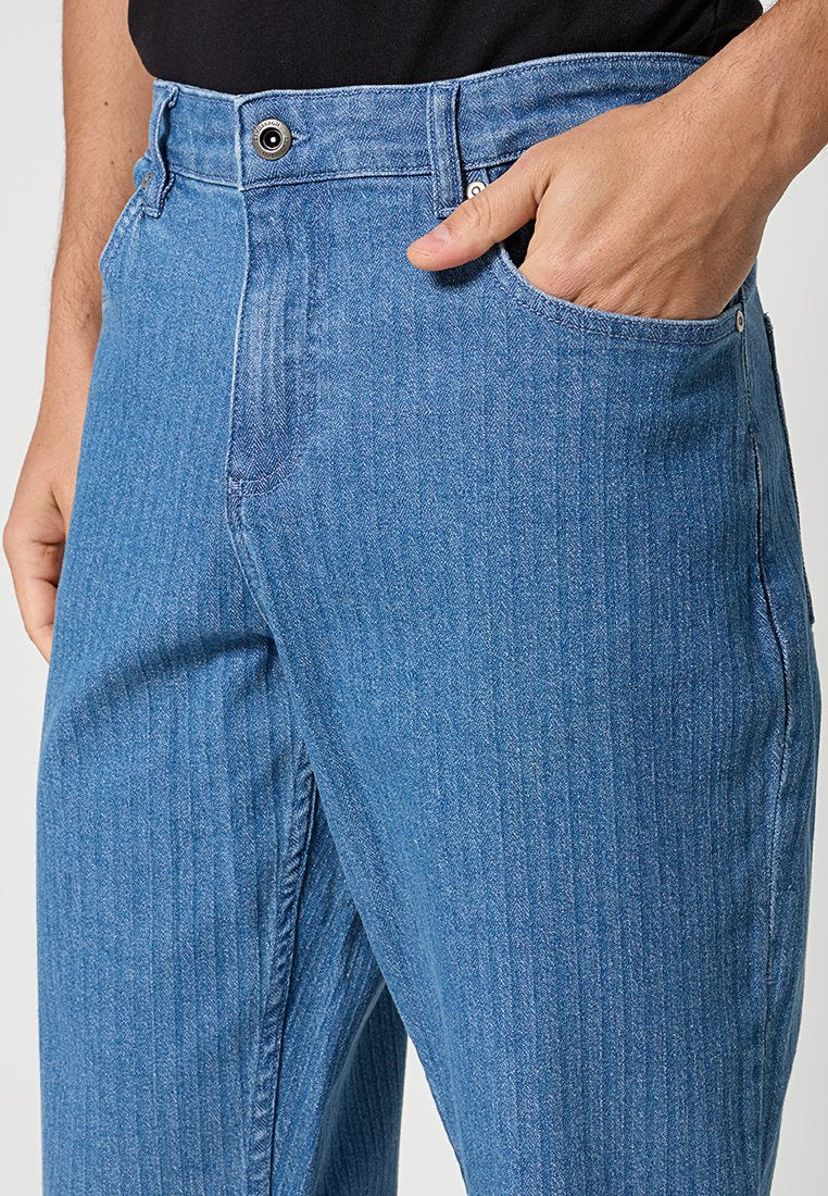 Lindbergh Loose Jeans Media 4