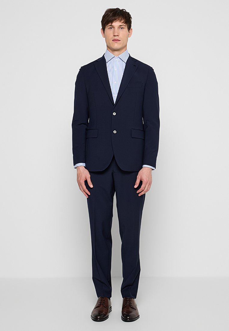Michael Kors SLIM FIT