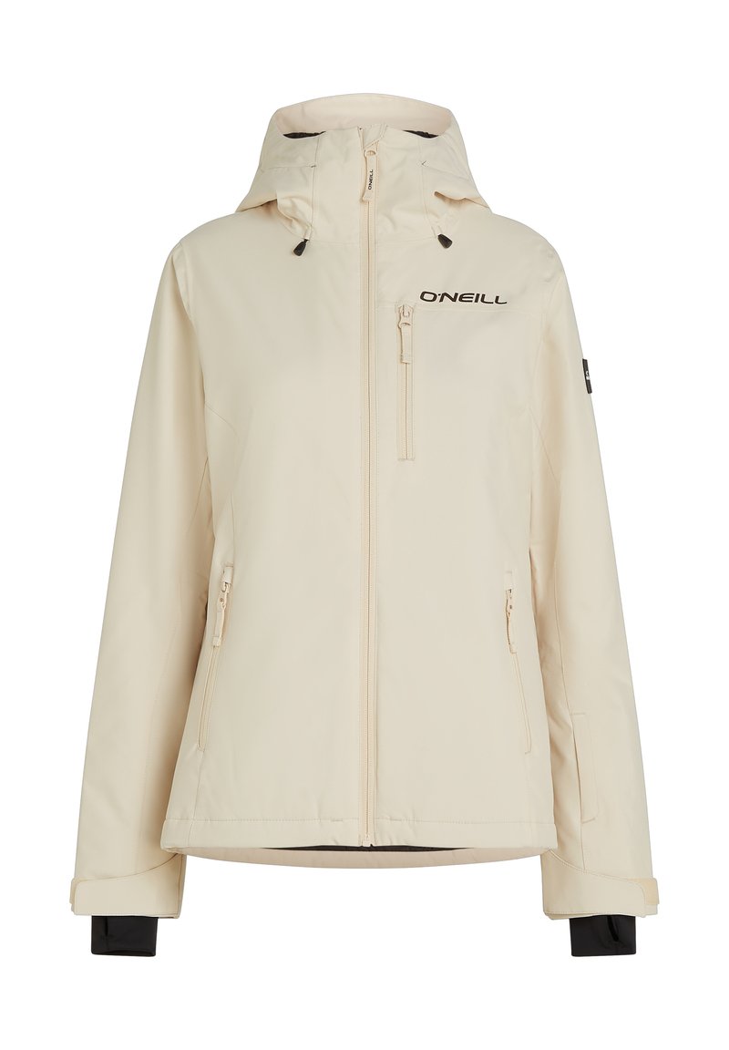 Beige wasserfeste Jacke mit abnehmbarer Kapuze, zwei seitlichen Reißverschlusstaschen und einer Reißverschlusstasche auf der Brust; mit schwarzem Logo und verstellbaren Bündchen.