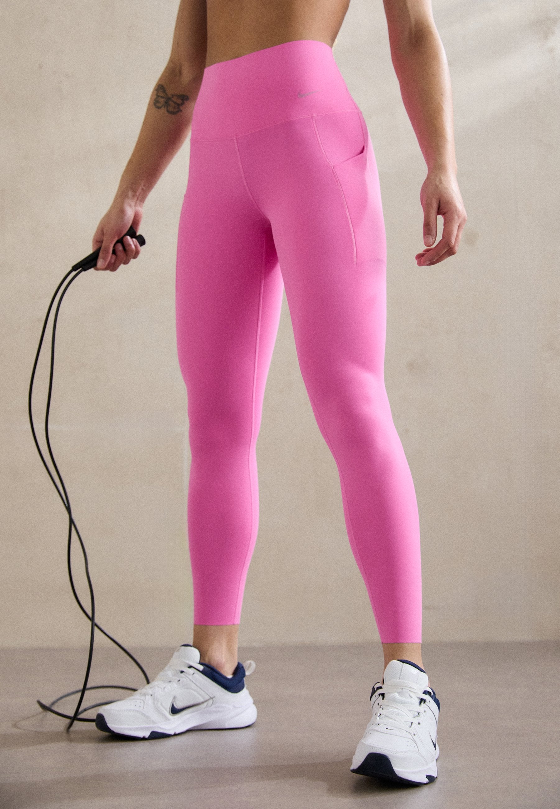 Nike Performance UNIVERSA