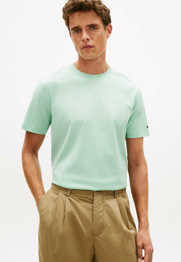 Tommy Hilfiger SMART CASUAL CREW NECK  - Basic T-shirt - crushed mint