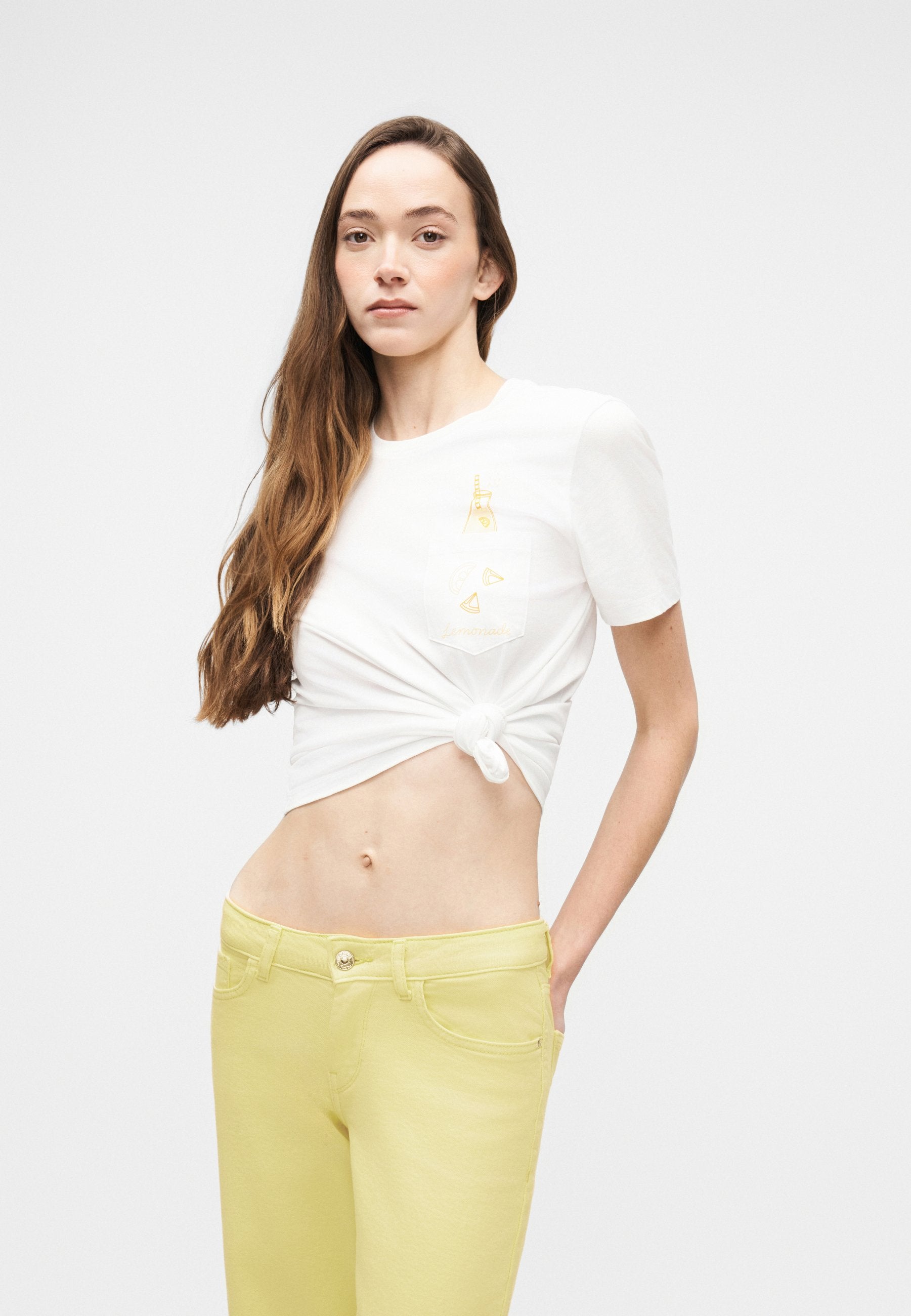ONLY Wide-fit ONLJUDY Low waist Straight Fit