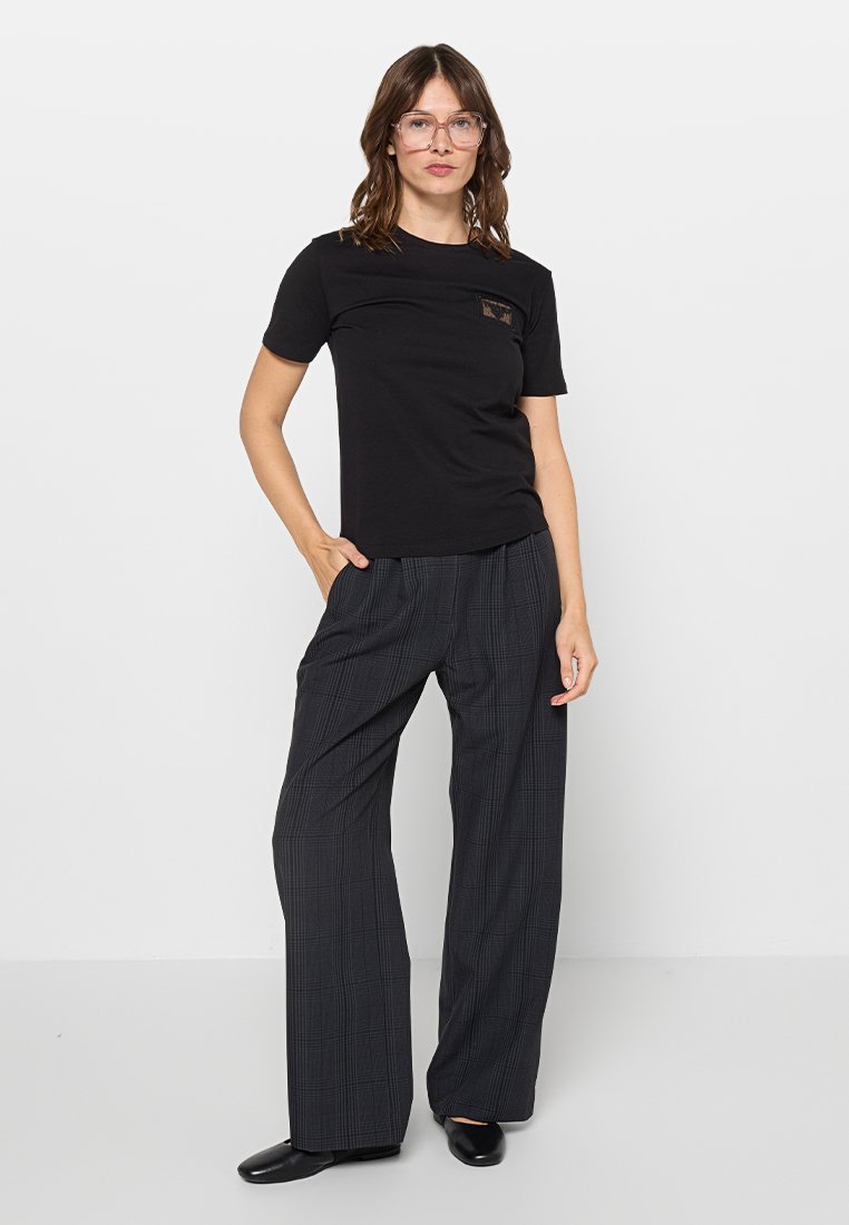 TWINSET