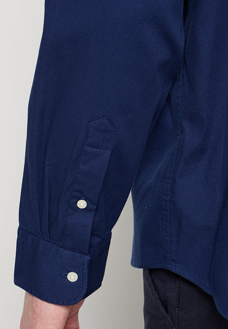REGULAR FIT Media 6