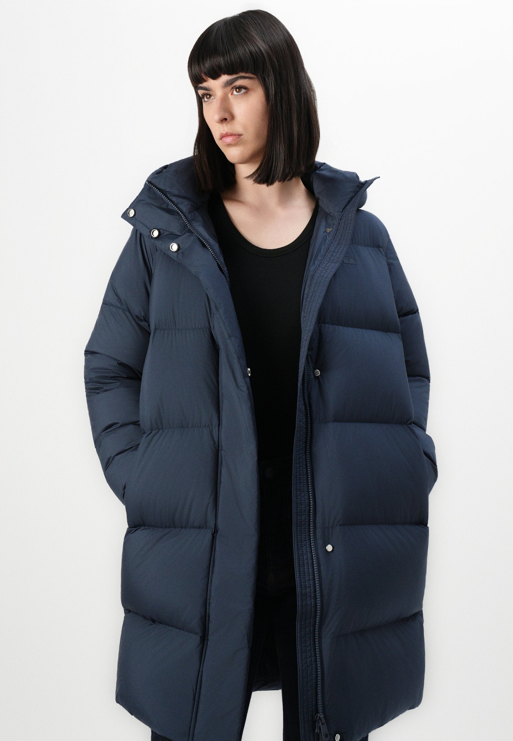 MODERN COAT Media 5