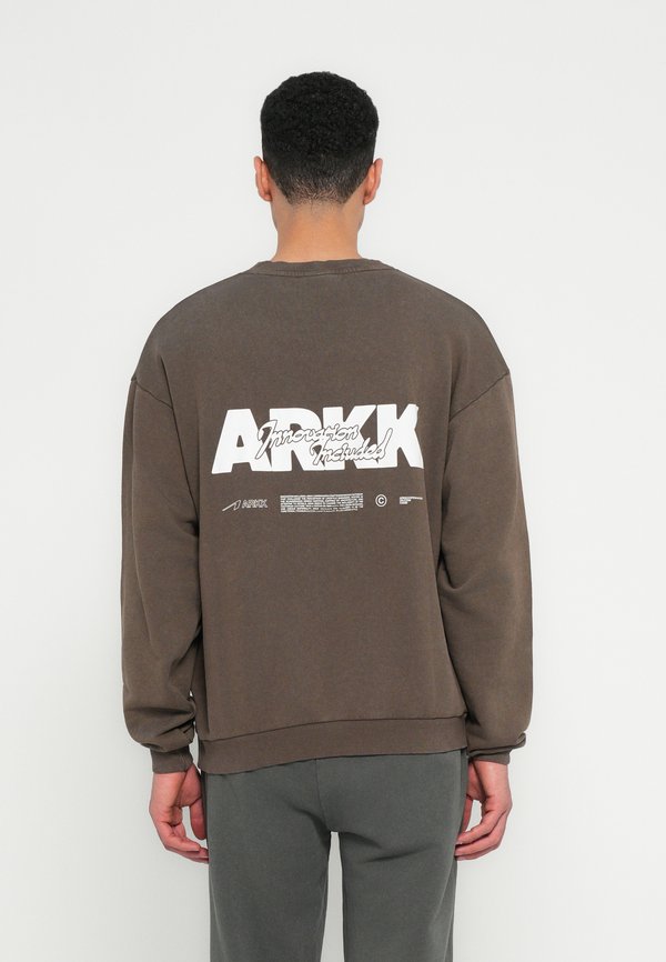 ARKK Copenhagen BOXY CREW UNISEX