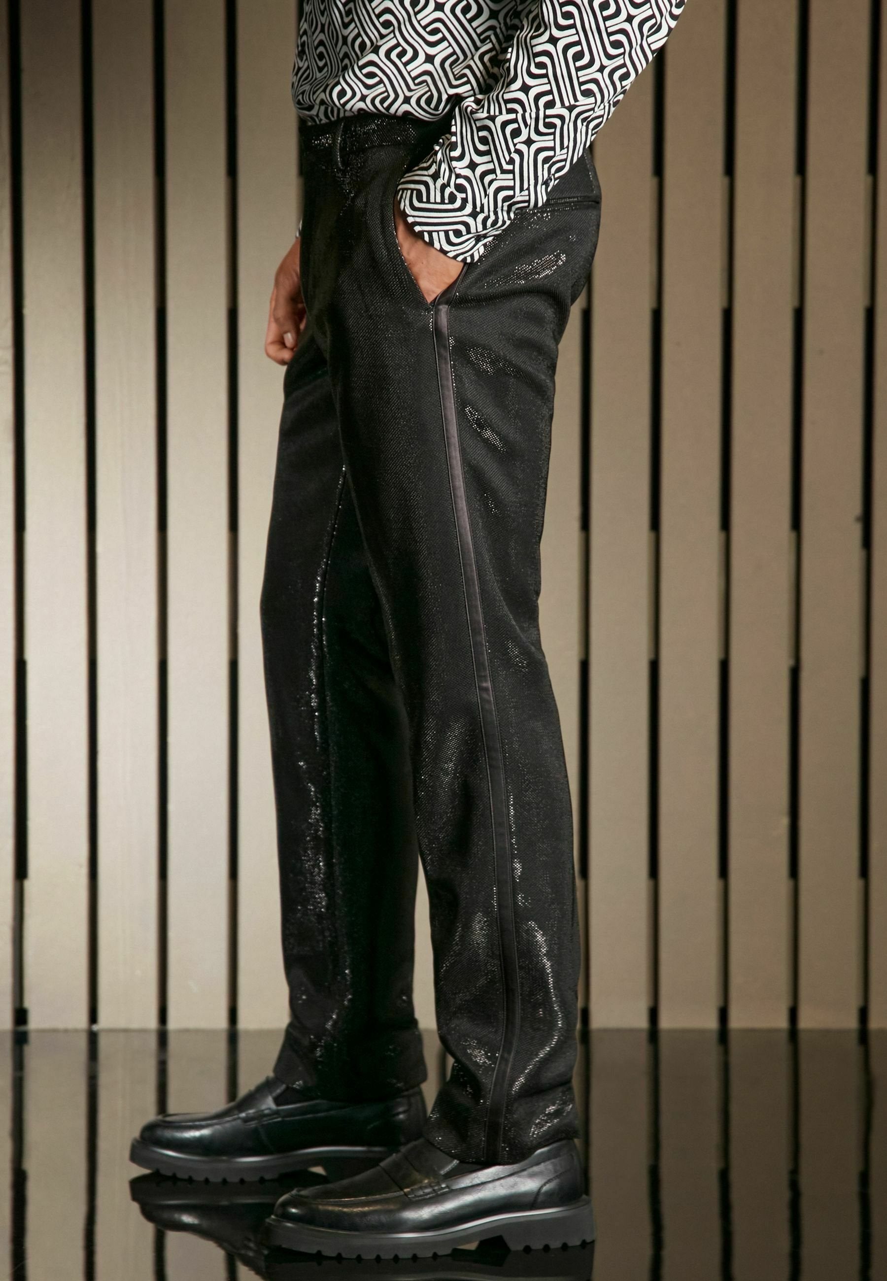 Next REGULAR FIT