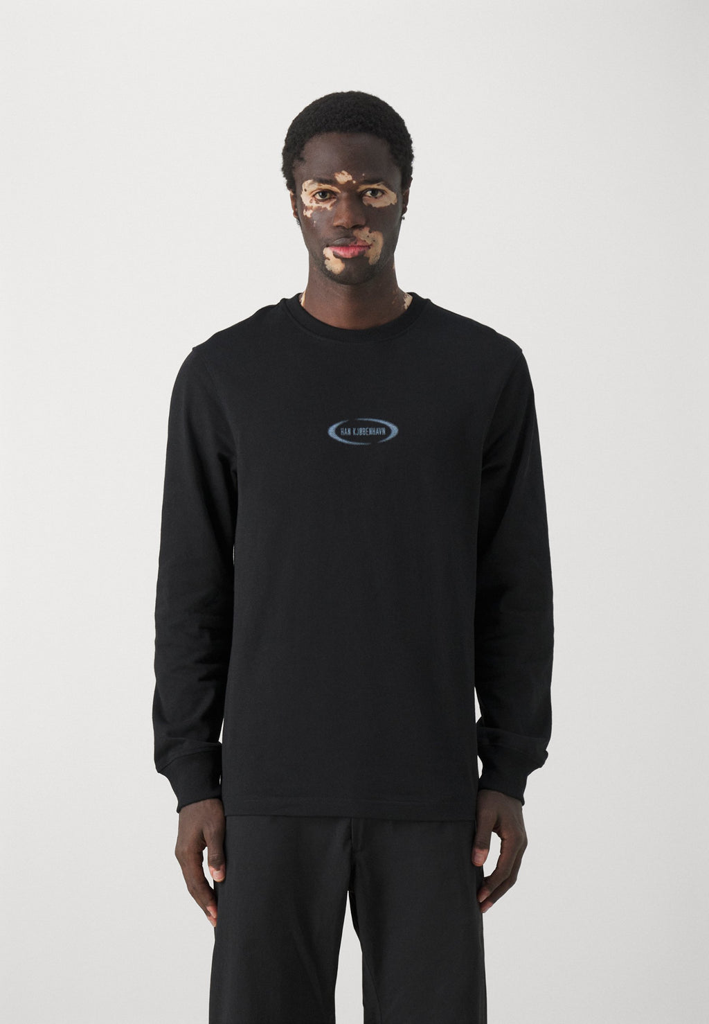 Han Kjøbenhavn LONG SLEEVE RETRO LOGO UNISEX