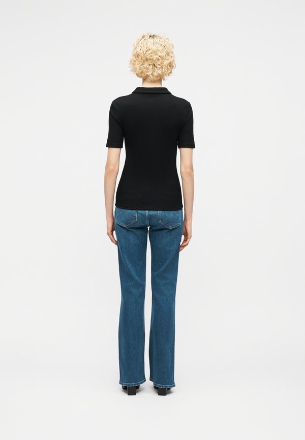 GAP LONG AND LEAN SAILOR