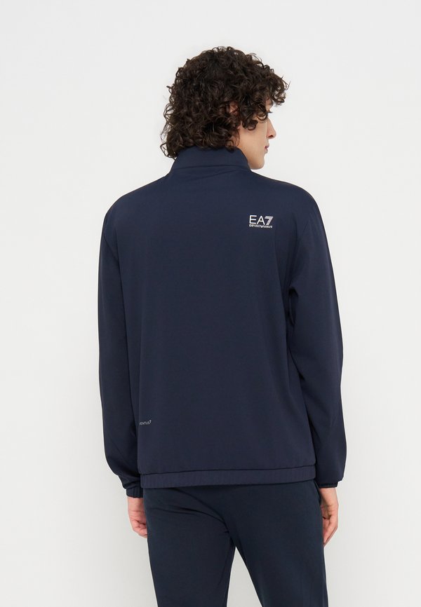 EA7 Emporio Armani