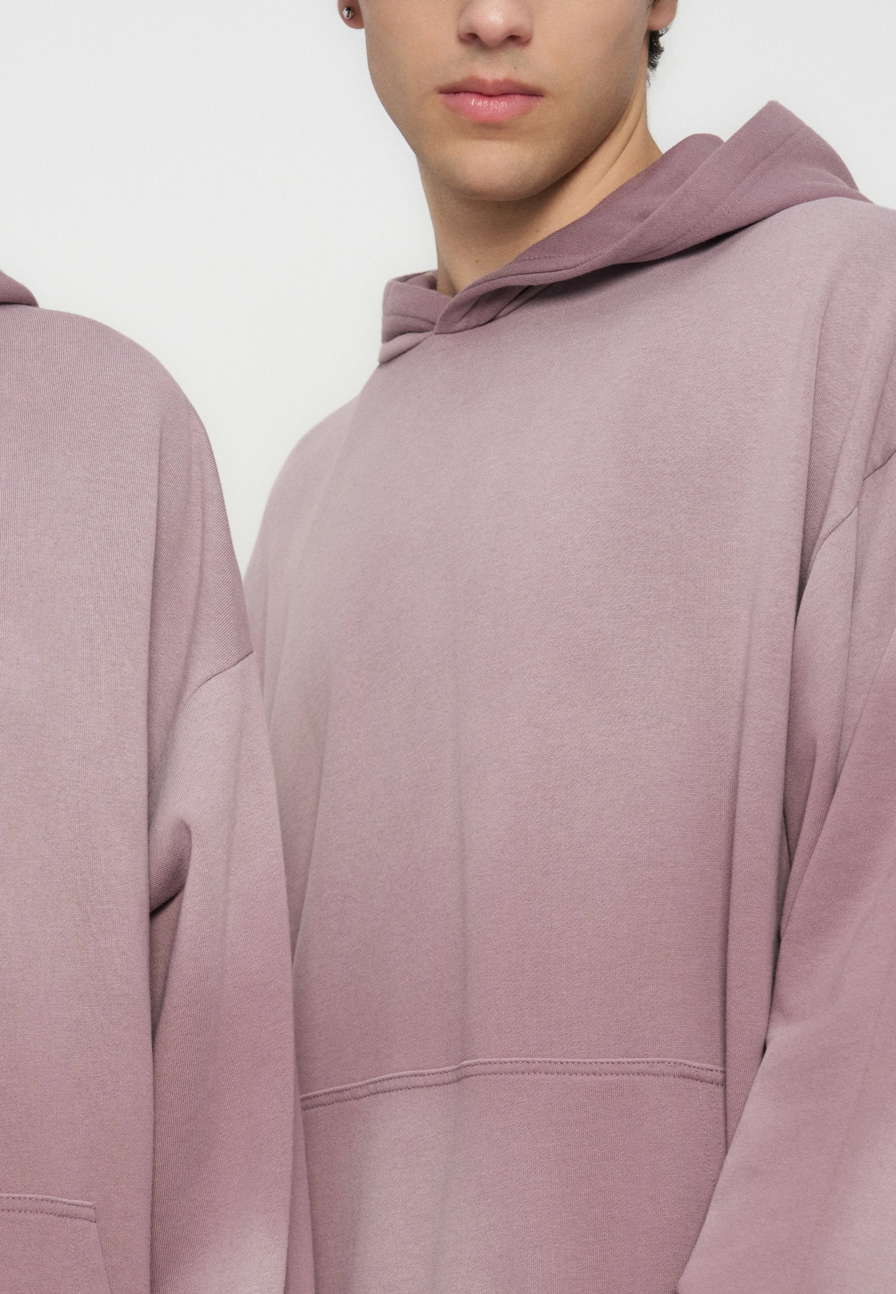 YOURTURN OVERSIZED FIT HOODIE
