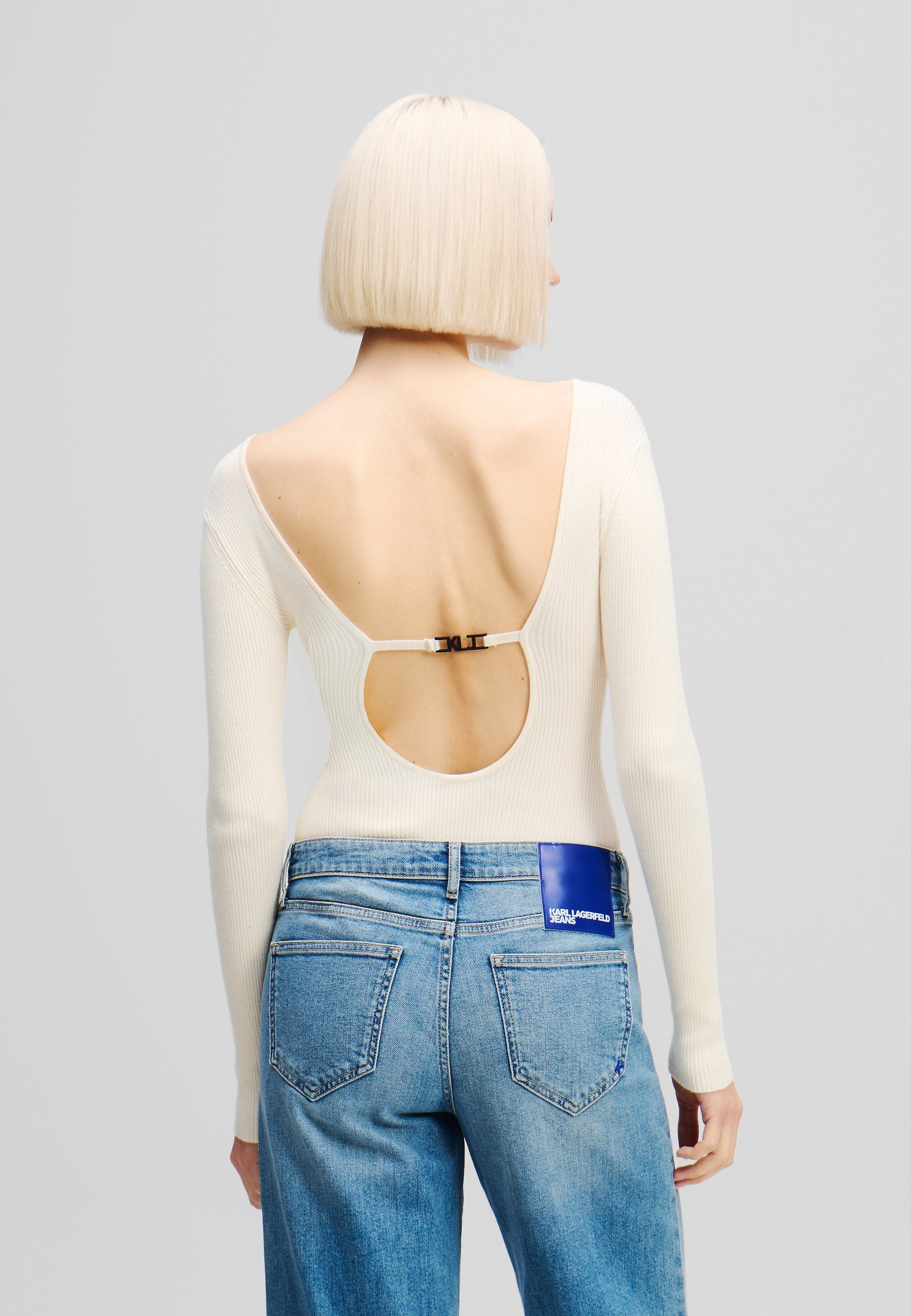  LONG-SLEEVED Media 3