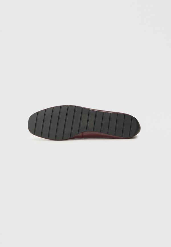 Steve Madden POINTE