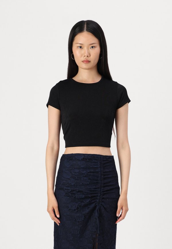 WAL G. DOLLY BACK ROCHED CROP