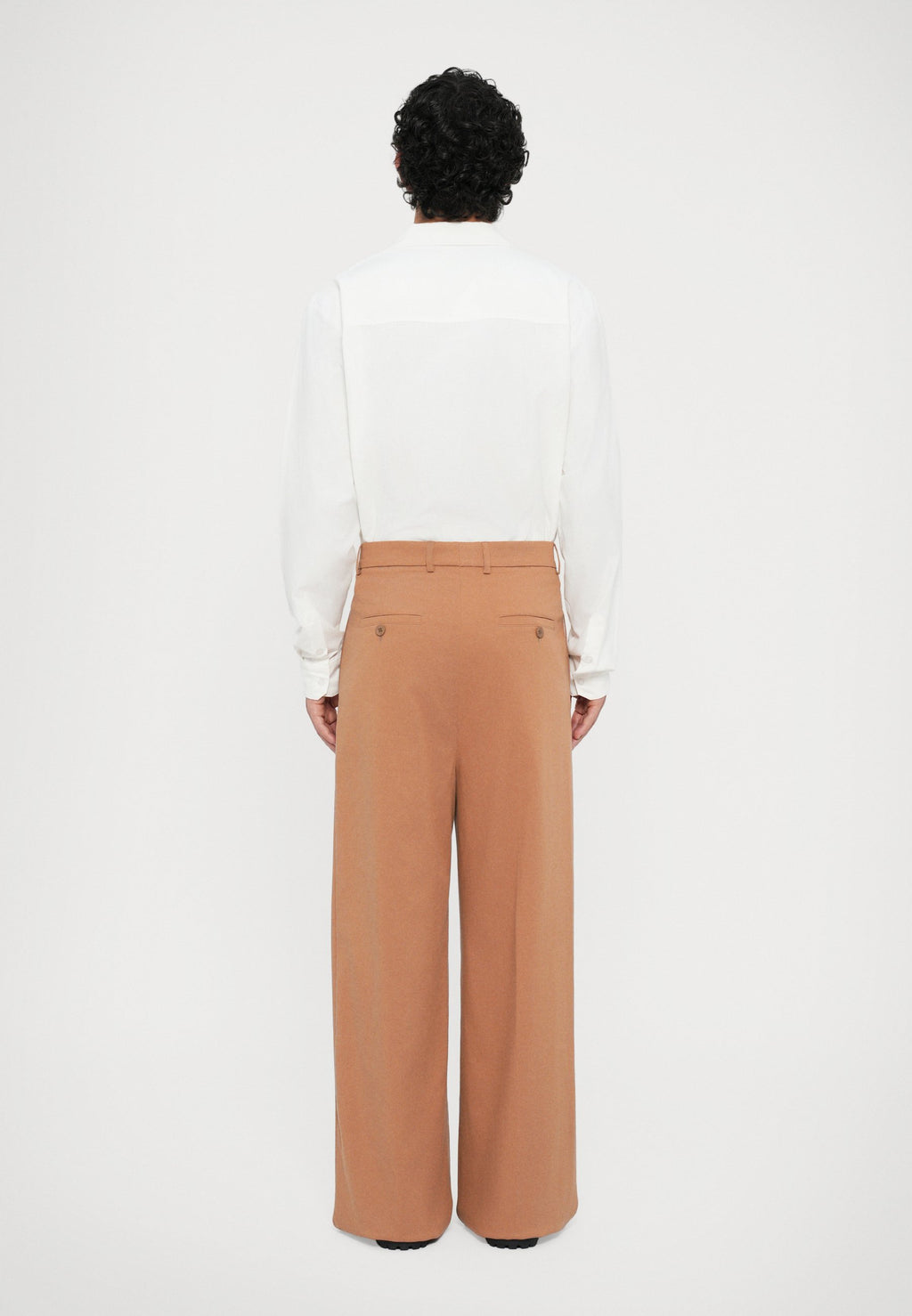 Essential Collective TROUSERS WITH PLEATS