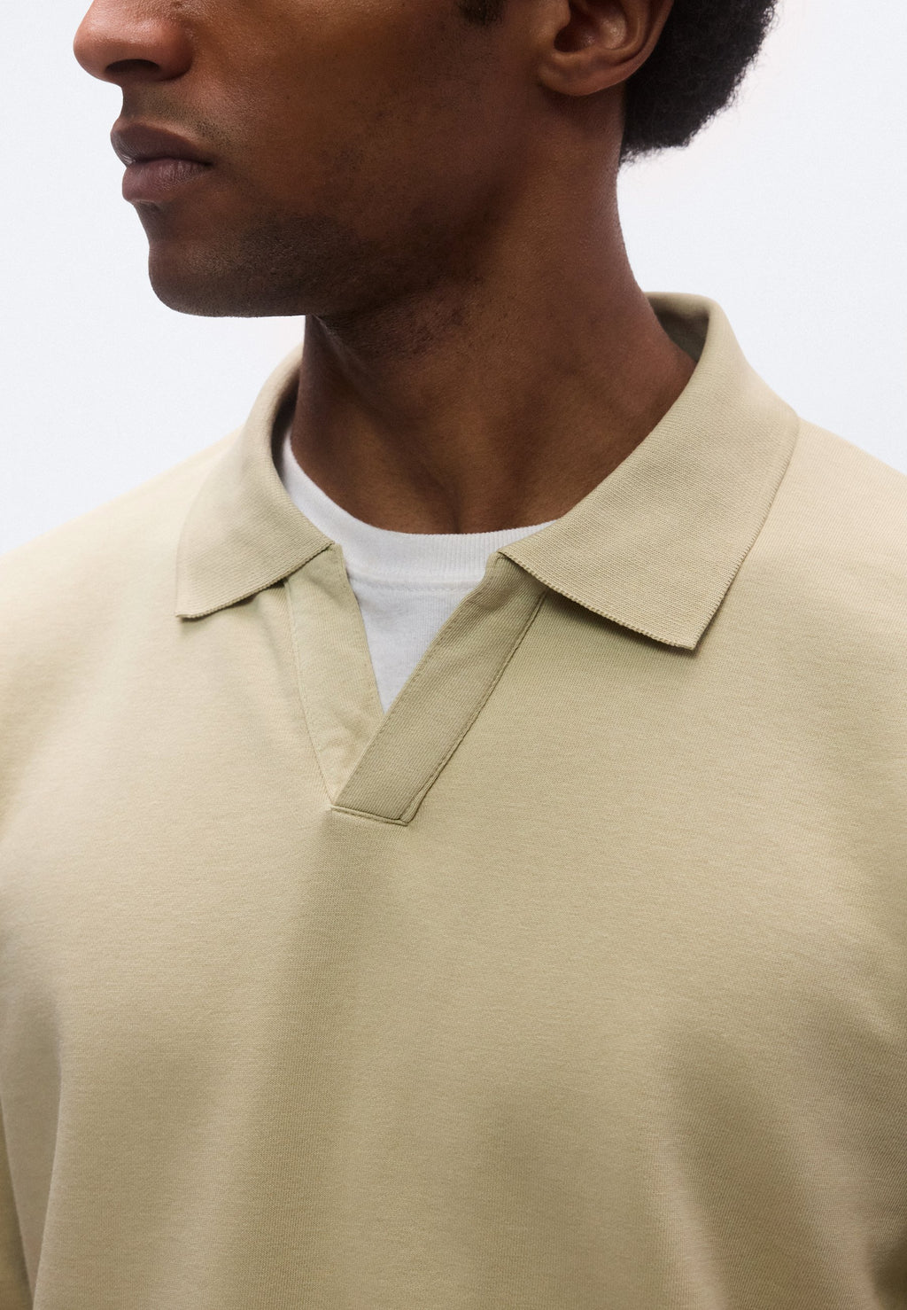 V NECK  Media 8