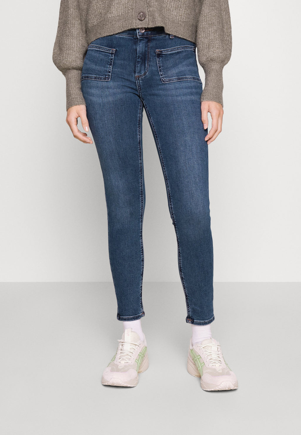 ONLBLUSH MID WAIST Media 3