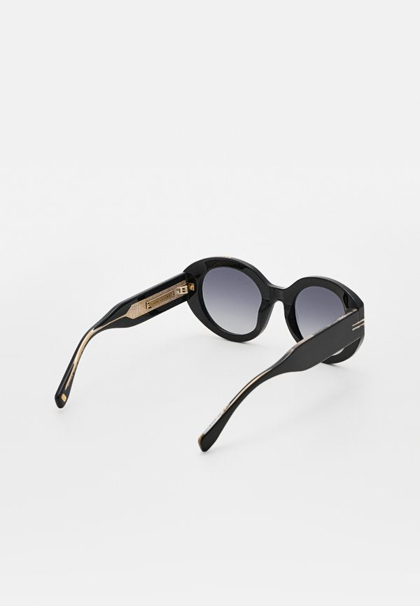 MARC JACOBS