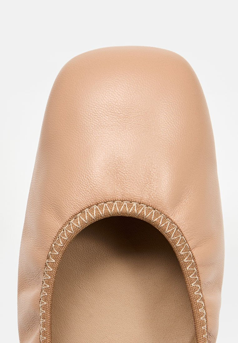 Stuart Weitzman GOLDIE