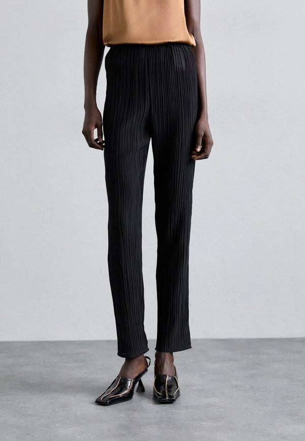 BITE Studios PARCHMENT TEXTURED TROUSER