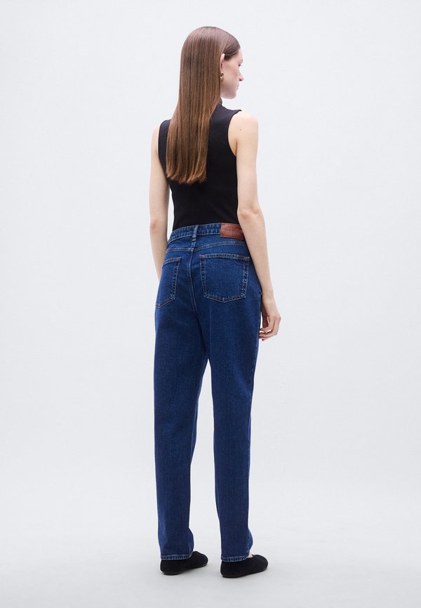 Calvin Klein Jeans MOM